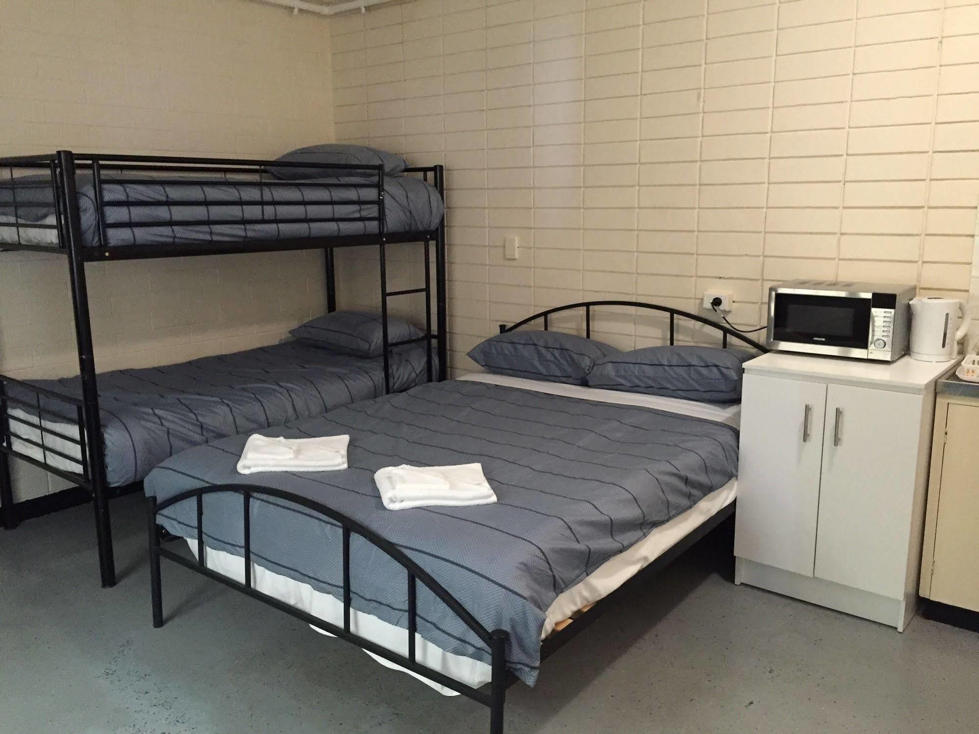 Adelaide Motel & Backpackers Εξωτερικό φωτογραφία