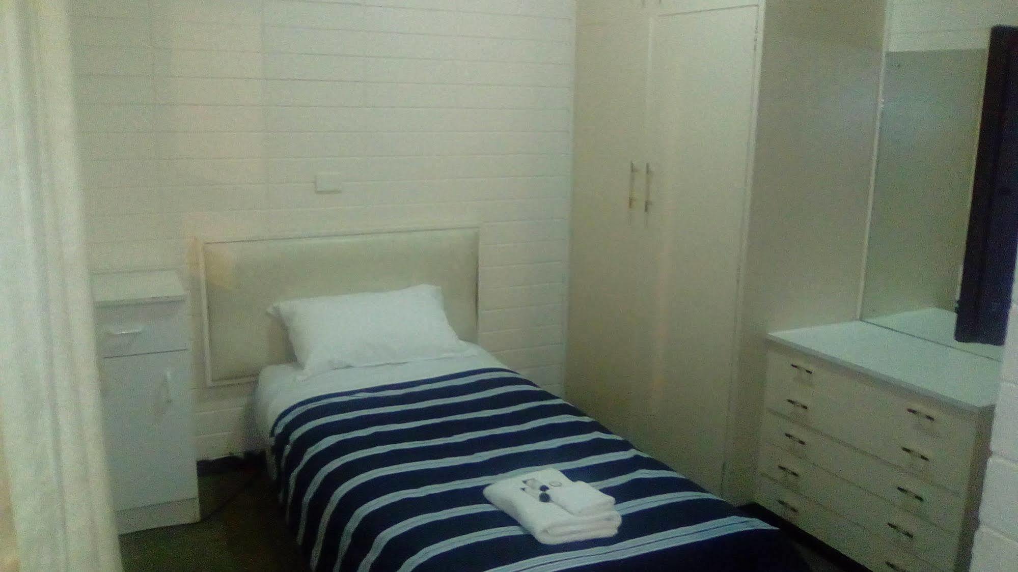 Adelaide Motel & Backpackers Εξωτερικό φωτογραφία