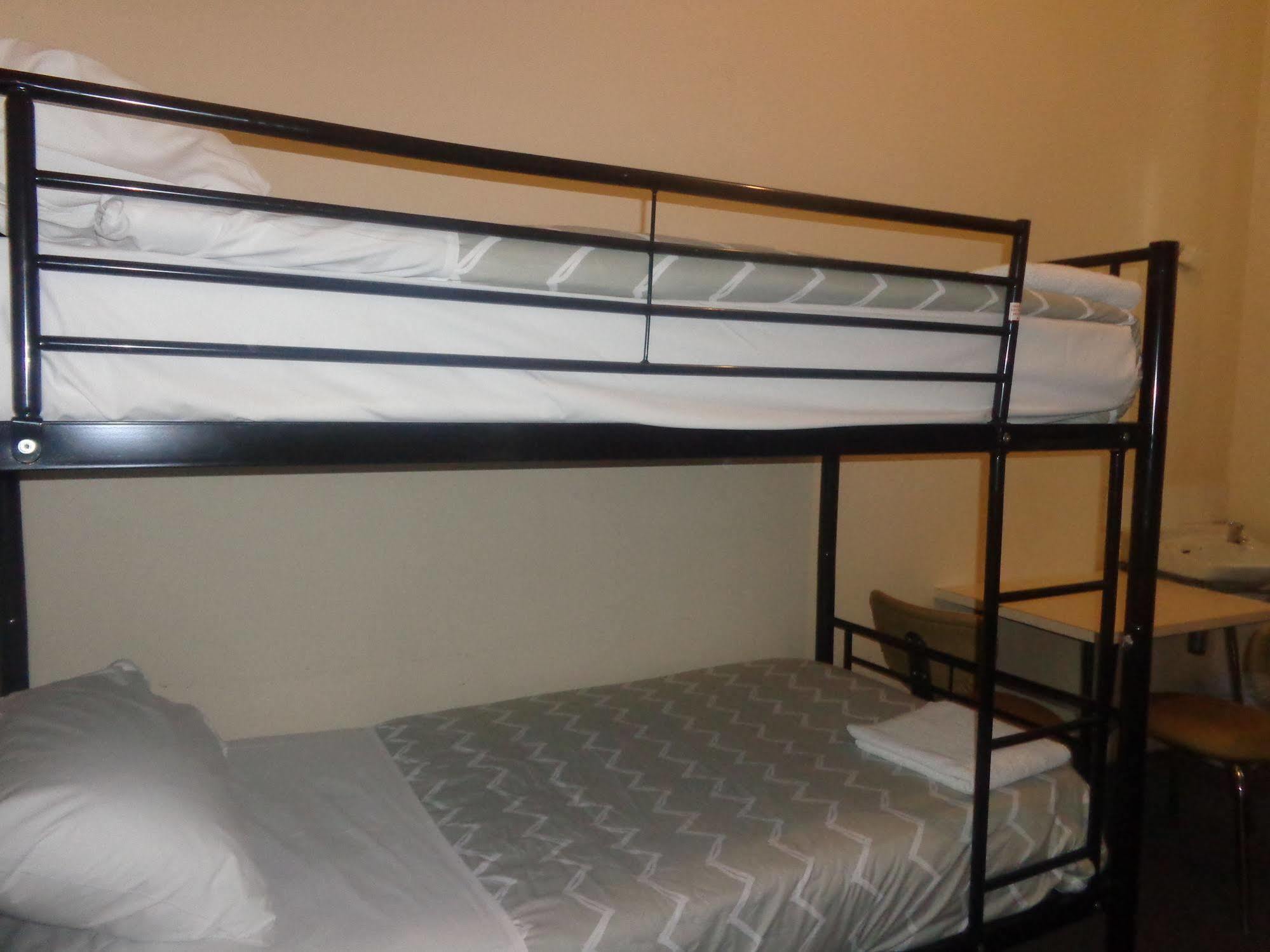 Adelaide Motel & Backpackers Εξωτερικό φωτογραφία